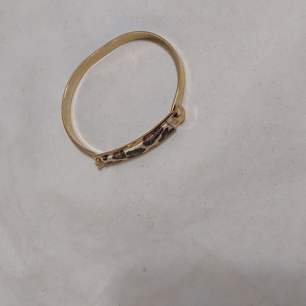 Av MAX‎ NYC LEOPARD GOLD BRACELET